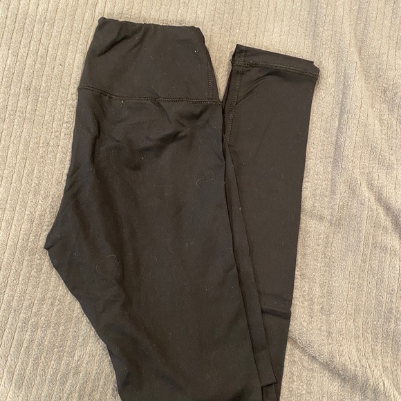 ✨KNOCK OFF✨ legging city - Picture 7 of 8